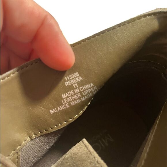 Michael Shannon Rebeka SUEDE WEDGE ANKLE BOOTS - Picture 7 of 10